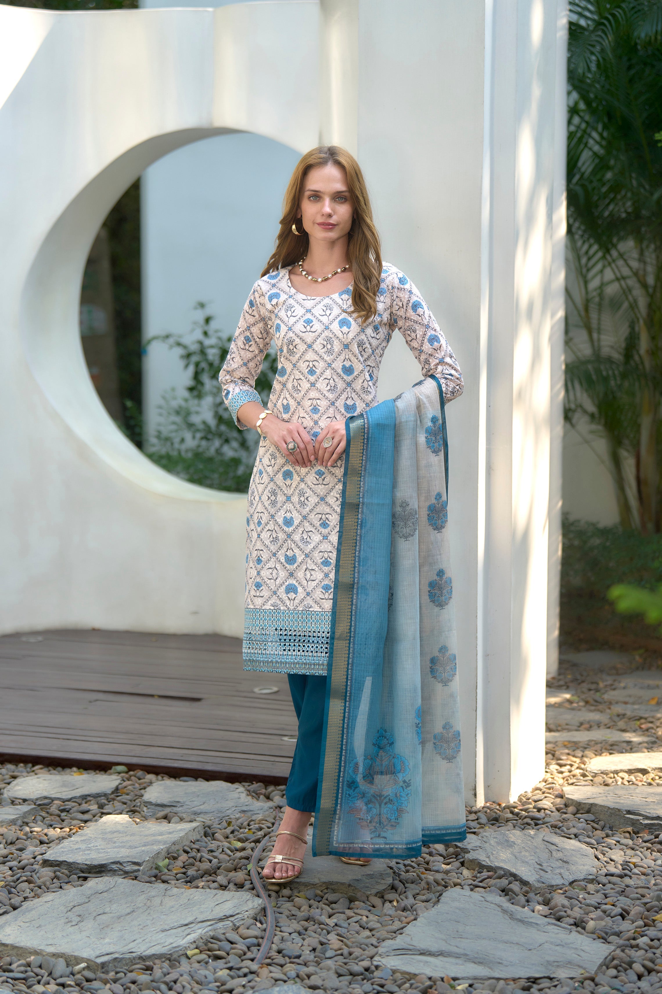 White Cotton Printed Kurti Set with Neckline and 3/4 Sleeves Linen Dupatta & Roman Pants with Pocket